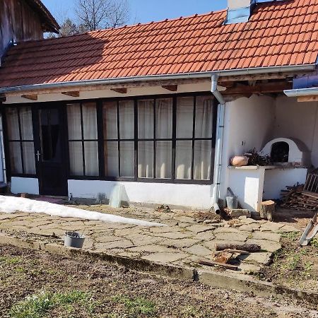 Къща За Гости Хайк Beli Osum Exterior photo