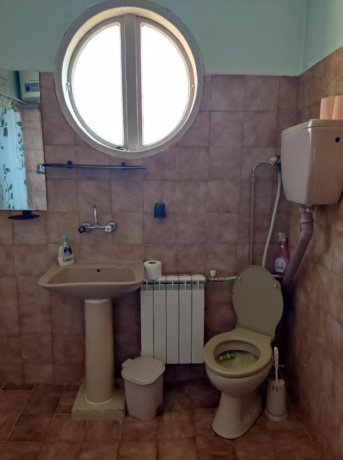 Къща За Гости Хайк Beli Osum Exterior photo